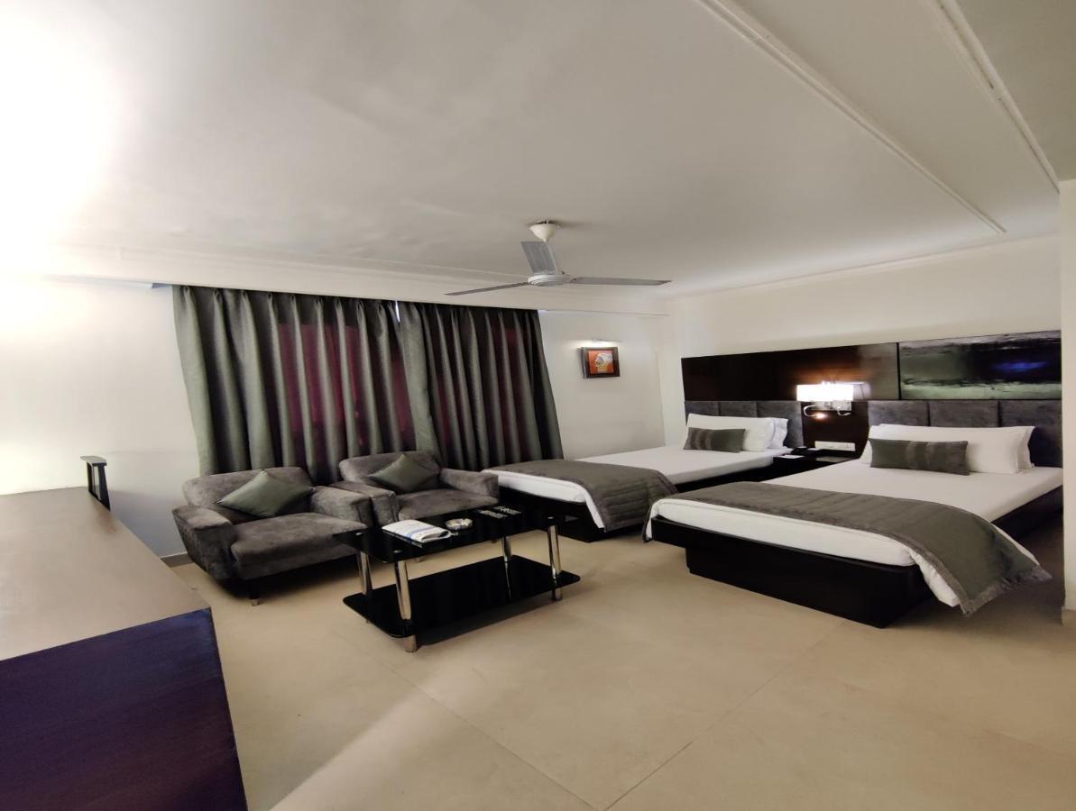 The Samilton Hotel Kolkata